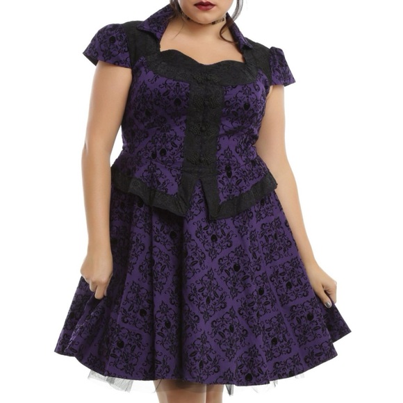 Hot Topic x Disney Once Upon A Time Regina Evil Queen Purple Damask Dress 22 3X - Picture 5 of 16
